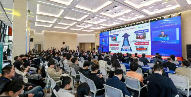 前行，与改革同频｜上理管院专业学位教育中心2025年终回顾