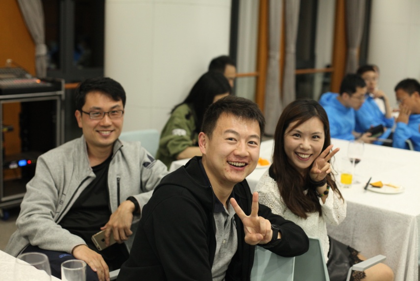 1523365570400637.jpg 1523365570400637.jpg